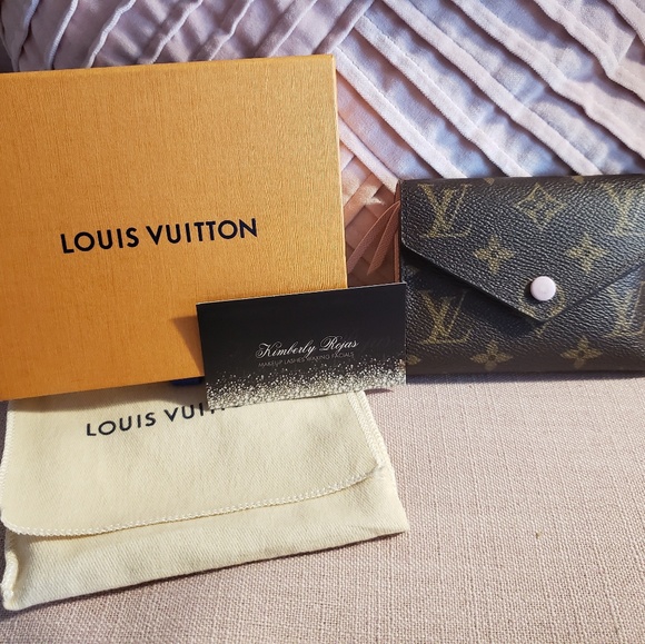 ****SOLD**** Louis Vuitton Victorine Wallet - Picture 6 of 6